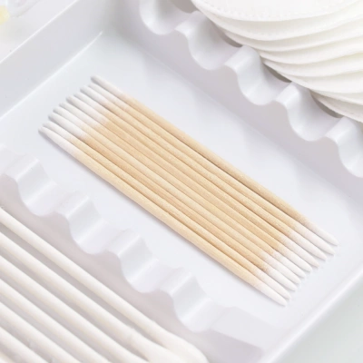 Präzisionsholzstäbchen mit Baumwolle - doppelseitig (100 Stück)