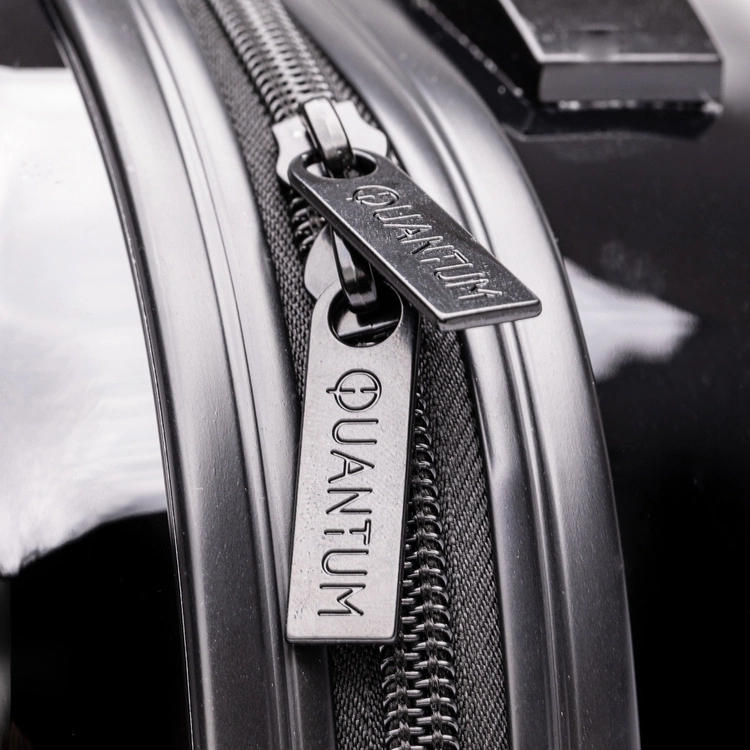 Quantum case - gloss black